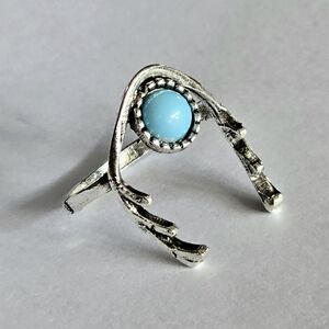 LUCKY  HORSESHOE  TURQUOISE  FASHION SIZE 8 RING